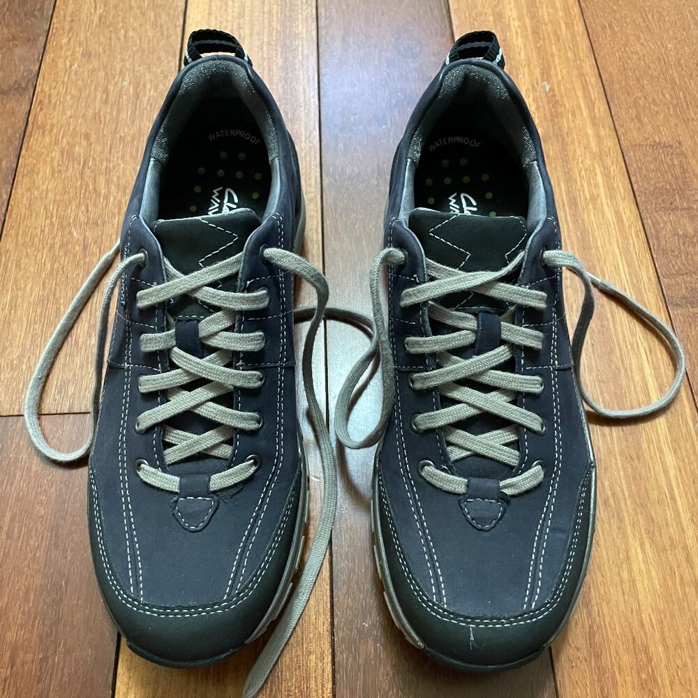 Clark's Wave Walk- Waterproof lace-ups